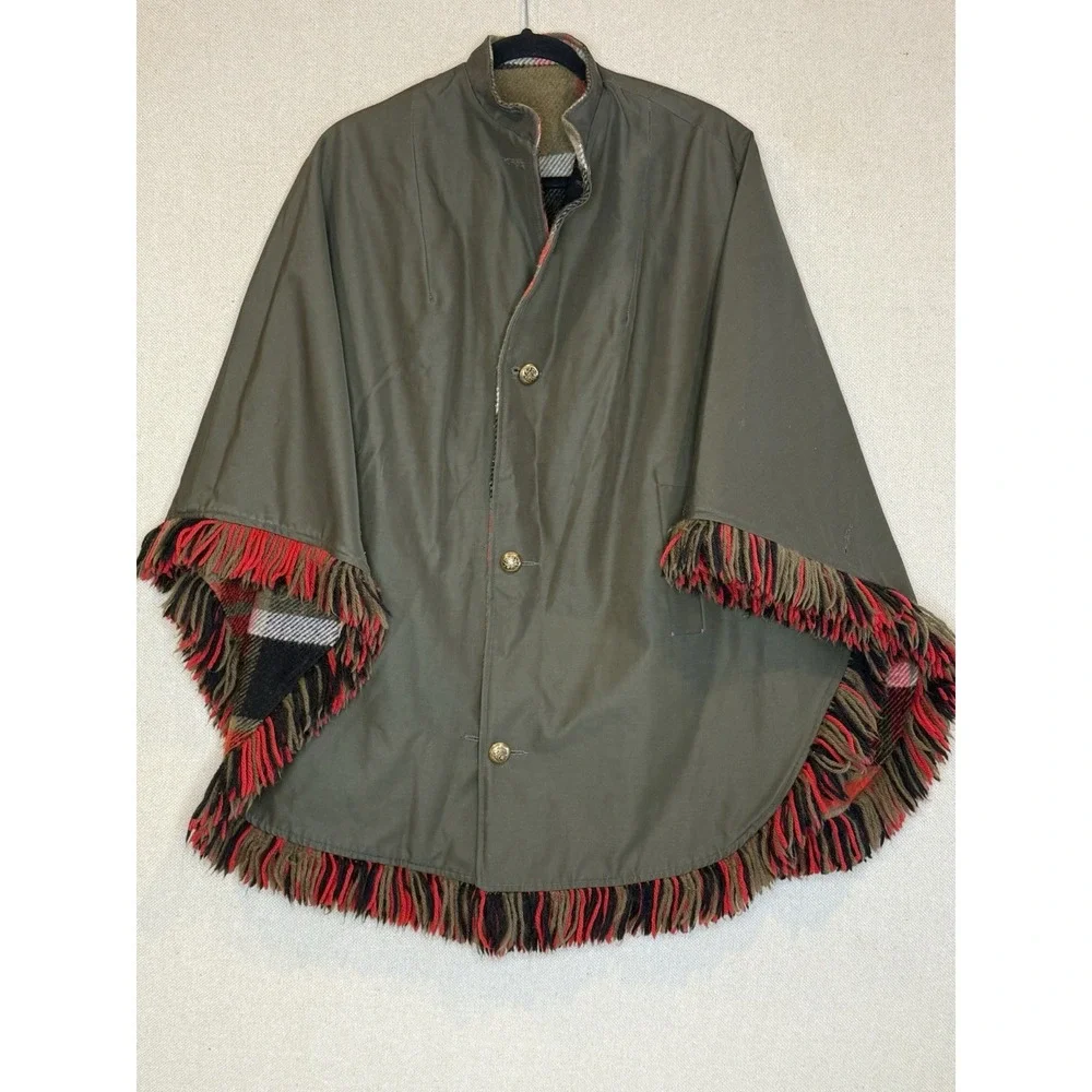 Vintage Wool REVERSIBLE Red/Blk/Olive Plaid Cape Poncho W/Pockets & Fringe  EUC